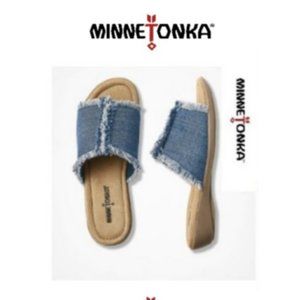 Minnetonka Wedge Sandal Frayed Blue Jean Comfort Slide in Sandal 🆕 Box📦⌚🏃🏻🚚